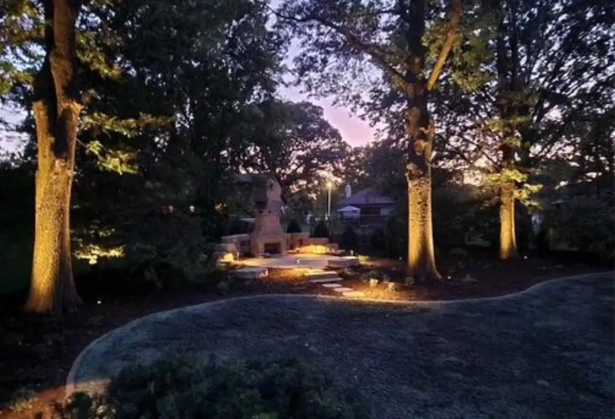 Outdoor living area with fire feature in the Waverly, Iowa area
